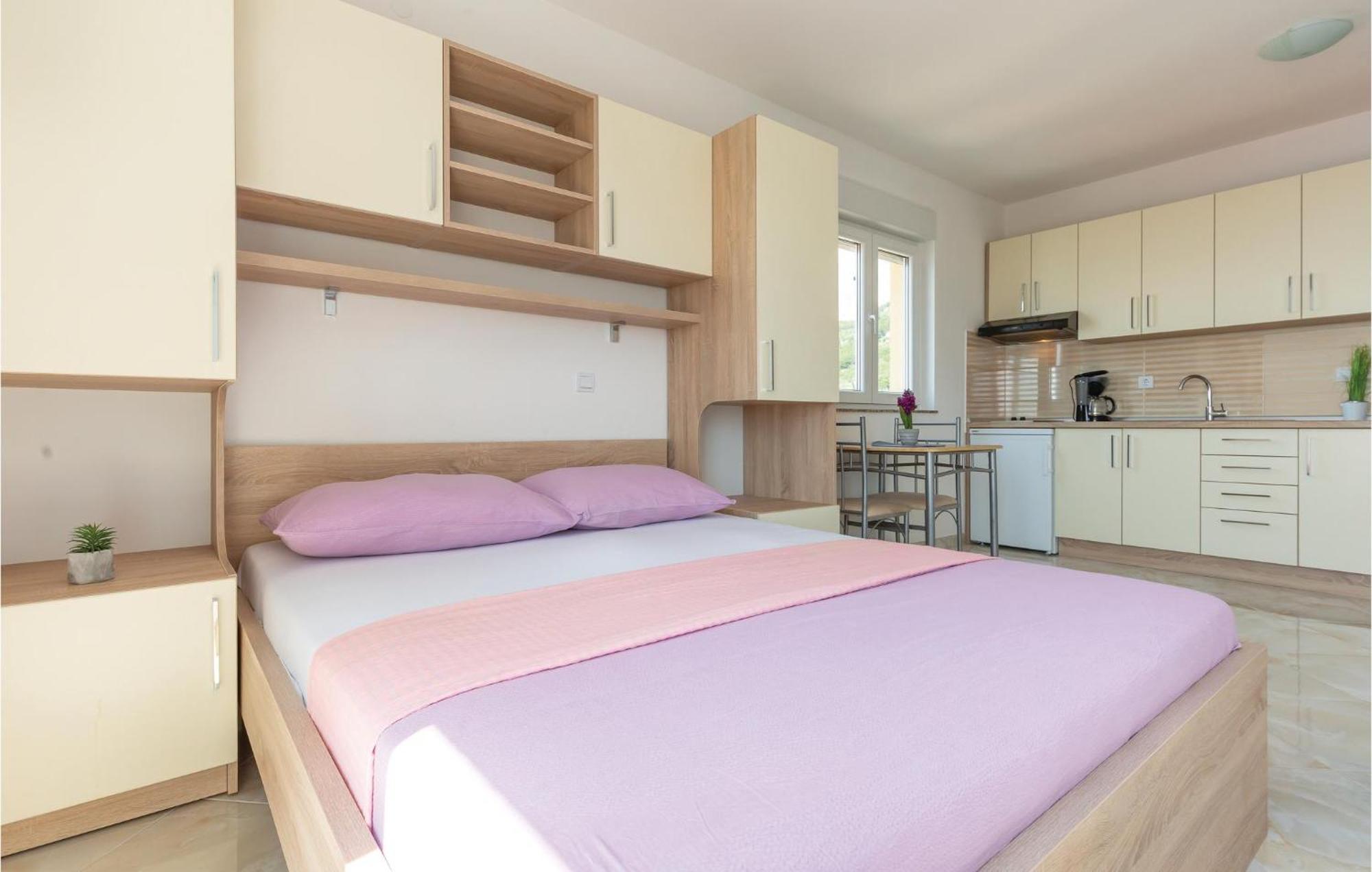 Gorgeous Apartment In Krvavica With Kitchen المظهر الخارجي الصورة